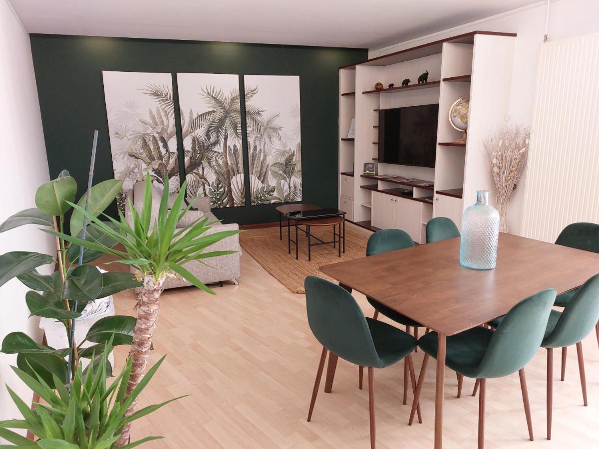 Le Peyrot*** Coeur De Ville 55M² Avec Patio ロデーズ エクステリア 写真